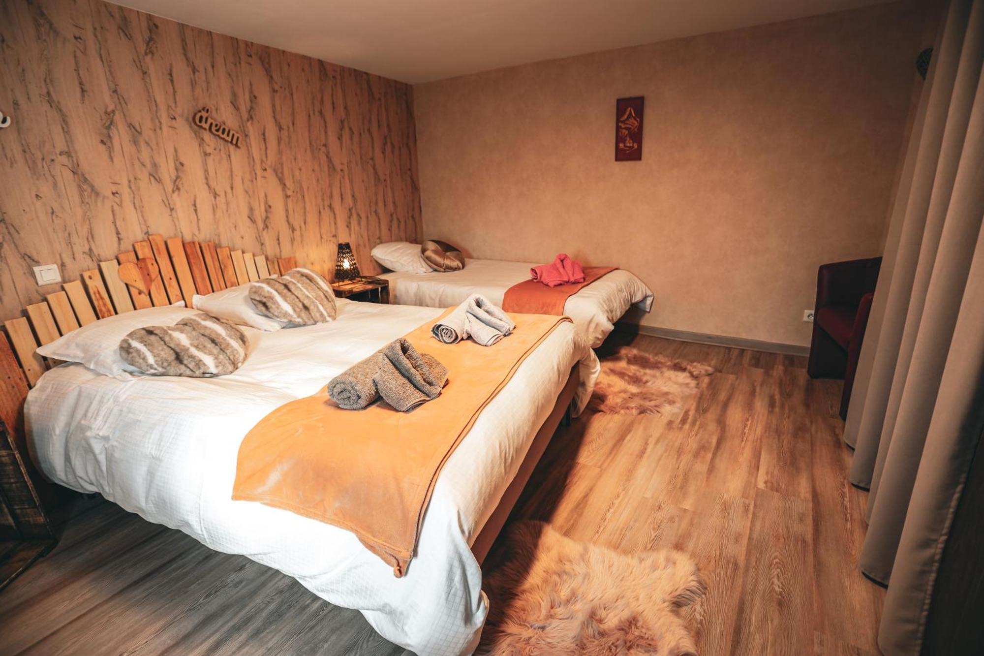 , Au Dormeur Du Val Ferienhaus Vireux-Wallerand
