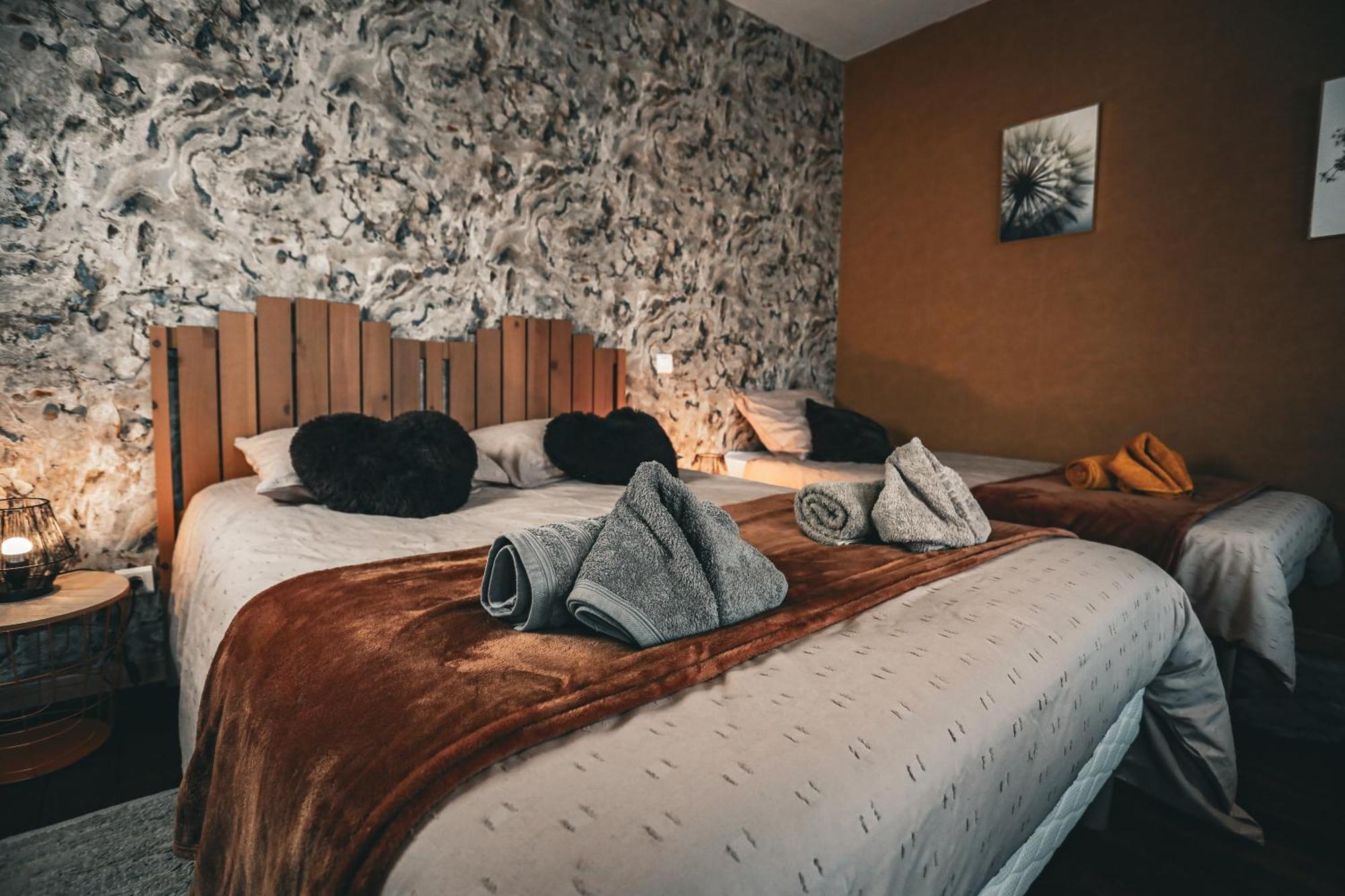 , Au Dormeur Du Val Ferienhaus *